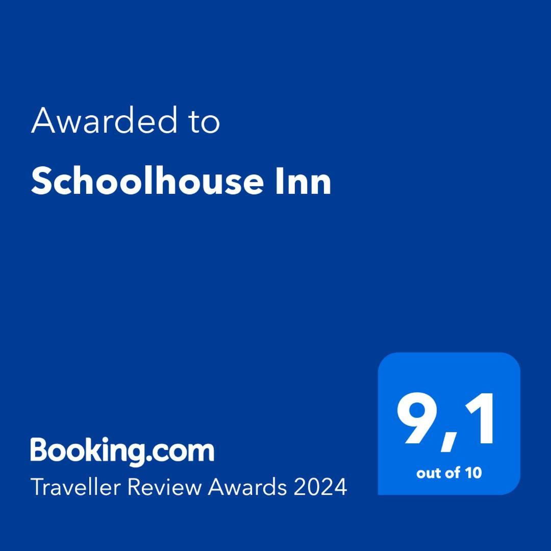 Schoolhouse Inn Killaloe Station Exterior photo